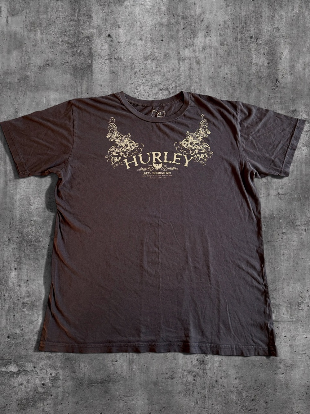 Vintage Hurley Shirt Men’s XL Dark Brown Y2K Graphic Tee Surf Skate Affliction